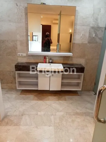 image RUMAH CANTIK SIAP HUNI DI RADIO DALAM JAKARTA SELATAN (7)