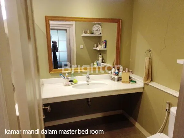 image DIJUAL RUMAH + KANTOR HOOK FULL FURNISHED DI MANYAR, TENGAH KOTA SURABAYA LOKASI STRATEGIS DEKAT UNAIR / MERR / DHARMAHUSADA (8)