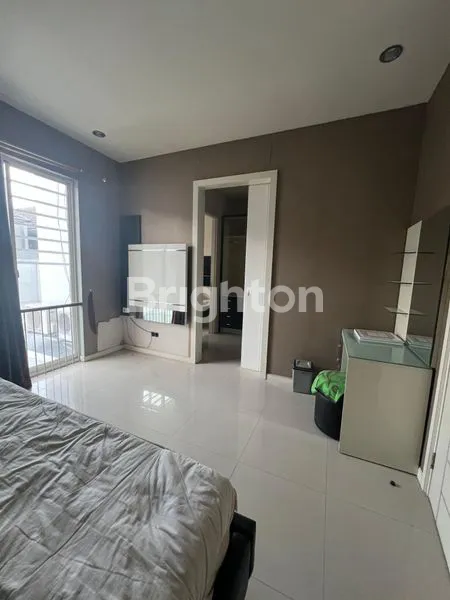 image *RUMAH MINIMALIS MODERN CITRALAND DIAMOND HILL SIAP HUNI* (5)