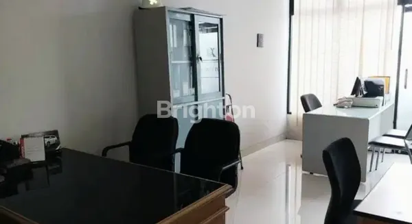 image RUMAH 2 LANTAI VIEW DANAU LOKASI STRATEGIS JAKARTA TIMUR (3)