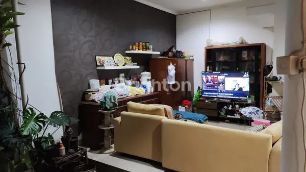 image RUMAH ALICANTE 2 LANTAI GADING SERPONG TANGERANG (5)