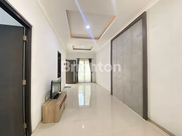 image RUMAH 1.5 LANTAI TURUN HARGA SPECIAL NIH DAERAH SUTOREJO (1)