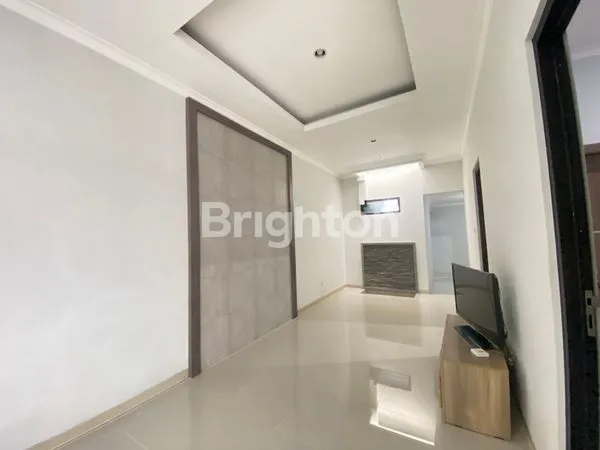 image RUMAH 1.5 LANTAI TURUN HARGA SPECIAL NIH DAERAH SUTOREJO (4)