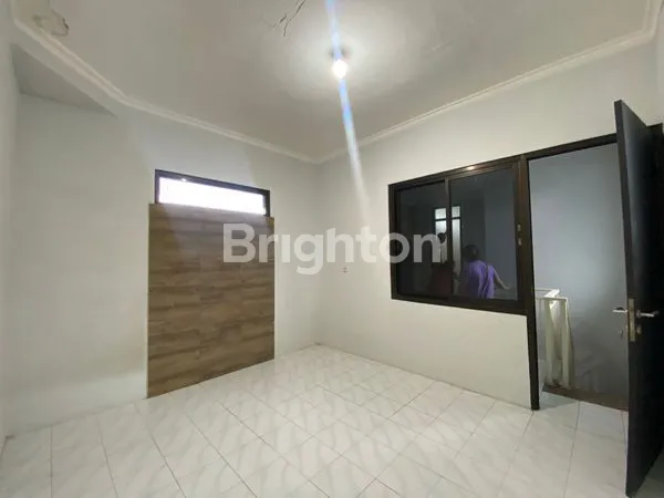 image RUMAH 1.5 LANTAI TURUN HARGA SPECIAL NIH DAERAH SUTOREJO (5)