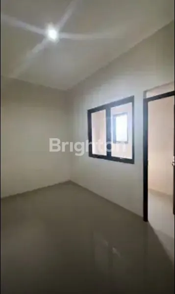 image RUMAH CANTIK 2 LANTAI SIAP HUNI (4)