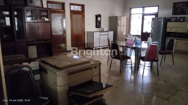 image RUMAH LAMA LOKASI KOMERSIL NOL JALAN KUSUMA BANGSA (8)