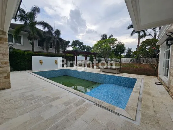 image RUMAH DI JALAN BOULEVARD PALEM RAYA LIPPP KARAWACI TANGERANG  (7)