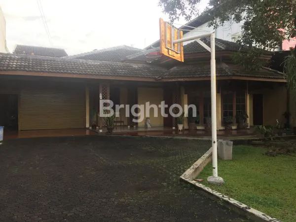 RUMAH LUAS 955M² DI CONDET, COCOK USAHA