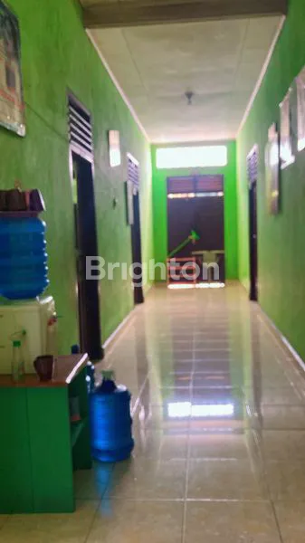 image KLINIK BERSALIN, RUMAH BULATAN DAN 4 RUMAH KONTRAKKAN  (2)