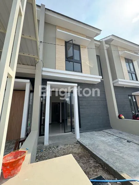 image RUMAH 2 LANTAI SIAP HUNI SURABAYA TIMUR DEKAT UPN (2)