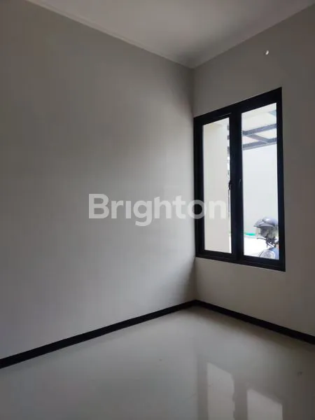 image DIJUAL RUMAH BARU GRES, LOKASI  ALANA MEDOKAN AYU, RUNGKUT SURABAYA TIMUR (3)