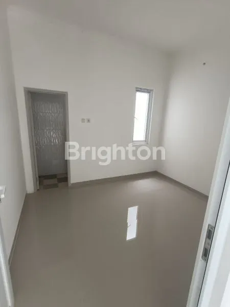 image FOR SALE RUMAH BARU CANTIK MINIMALIS HARGA DIBAWAH 1,5 M DI KELAPA GADING JAKARTA UTARA (7)
