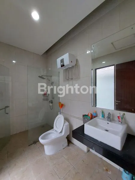 image RUMAH CANTIK DAN SIAP HUNI CLUSTER DE HELICONIA,  DE PARK (3)