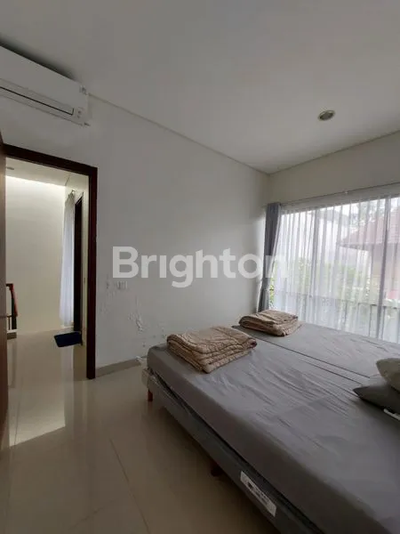 image RUMAH CANTIK DAN SIAP HUNI CLUSTER DE HELICONIA,  DE PARK (6)