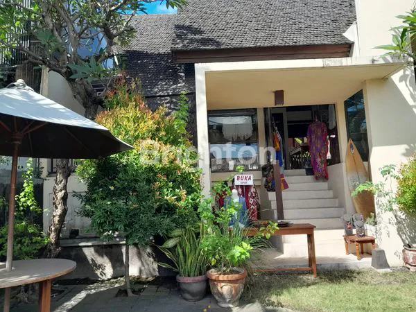 image VILLA BESAR 2 LANTAI DENGAN PRIVATE POOL DI KEROBOKAN (7)