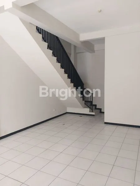 image RUKO  BARU MANYAR JAYA 3 LANTAI (4)