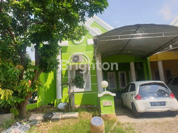 DISEWAKAN RUMAH CANTIK PLAMONGAN INDAH