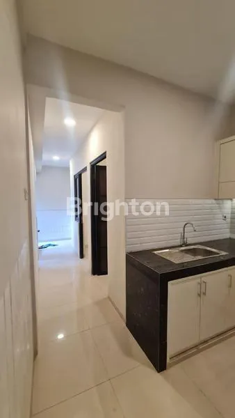 image LEBAR 12. RUMAH BARU RENOVASI SIAP HUNI DI JALAN SATELIT UTARA, ROW JALAN LEBAR, COCOK UNTUK KELUARGA. (2)