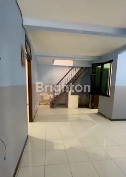 image RUMAH TERAWAT MURAH NIRWANA EXECUTIVE DEKAT PENJARINGAN MEDOKAN SEMANGGI WONOREJO MERR KEDUNG BARUK PANJANG JIWO RUNGKUT TOL BANDARA (3)