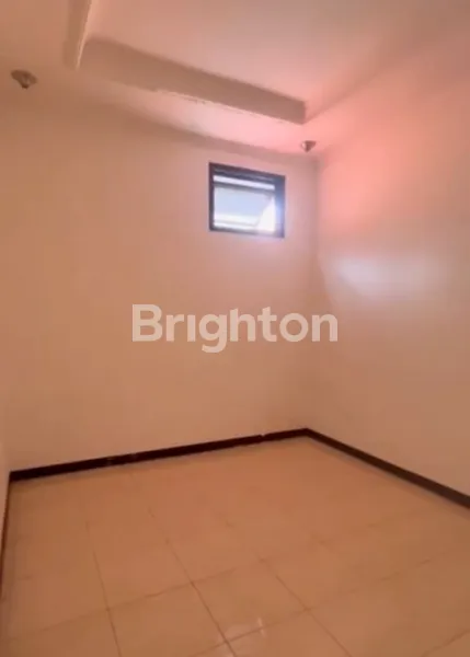 image RUMAH TERAWAT MURAH NIRWANA EXECUTIVE DEKAT PENJARINGAN MEDOKAN SEMANGGI WONOREJO MERR KEDUNG BARUK PANJANG JIWO RUNGKUT TOL BANDARA (7)