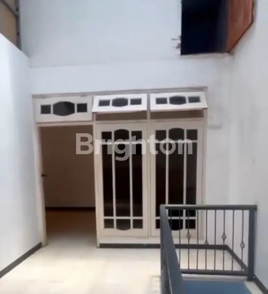 image RUMAH TERAWAT MURAH NIRWANA EXECUTIVE DEKAT PENJARINGAN MEDOKAN SEMANGGI WONOREJO MERR KEDUNG BARUK PANJANG JIWO RUNGKUT TOL BANDARA (8)