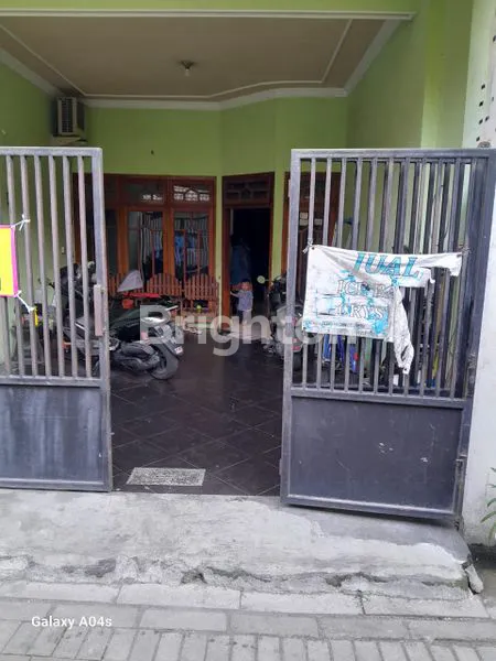 image *RUMAH 2 LANTAI DI SURABAYA TIMUR, 200 METER DARI JALAN RAYA PRAPEN (NON FURNISHED)* (1)