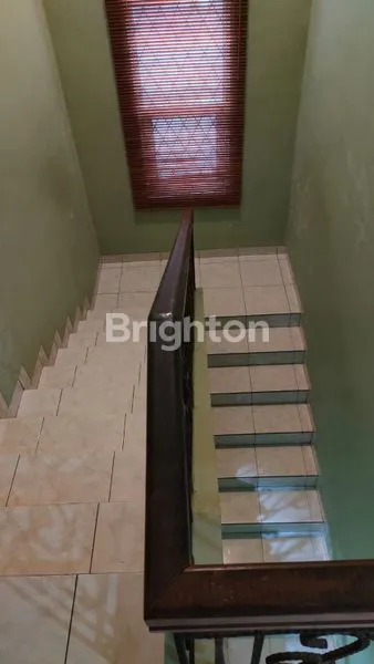 image RUMAH TELAGA GOLF LINGKUNGAN ASRI DAN NYAMAN (5)