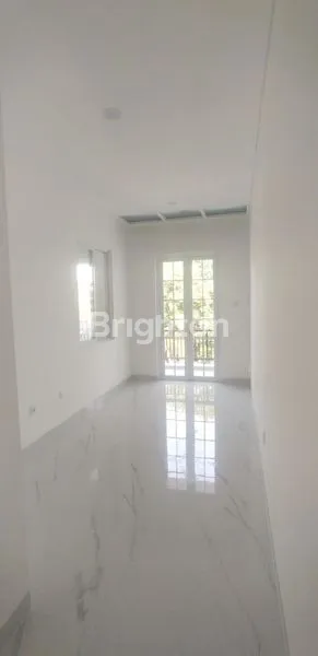 image RUMAH BARU, SIAP HUNI, 2 ROW JALAN, 2 LANTAI DI SUNTER (R 1504 S) (6)