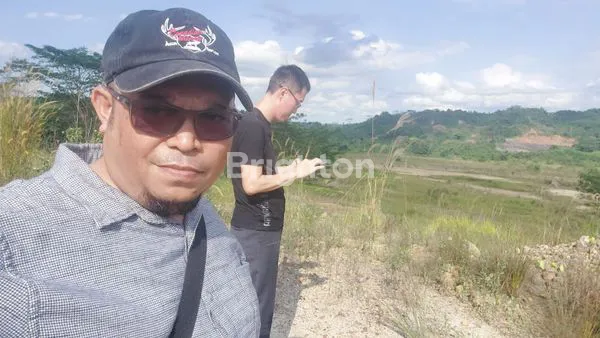 image TANAH LUAS 14 HEKTAR STRATEGIS DI FLAMBOYAN LOA BUAH (3)