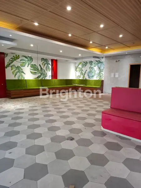image GEDUNG DAN RESTO DISEWAKAN DI JALAN HASAN BASRI (5)