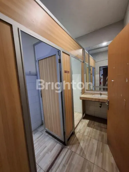 image GEDUNG DAN RESTO DISEWAKAN DI JALAN HASAN BASRI (4)