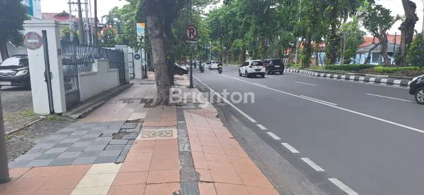 image DIJUAL RUMAH RAYA DARMO (6)