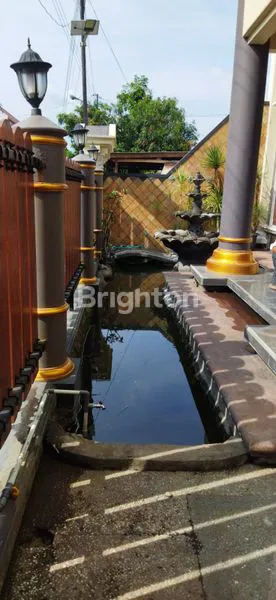 image RUMAH MEWAH 2,5 LANTAI FULL FURNISH - PABELAN (3)