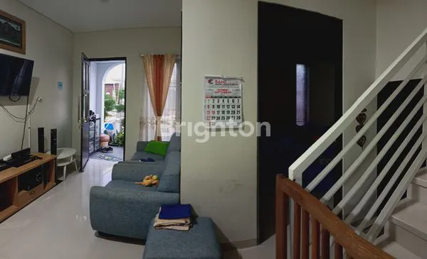 image JUAL RUMAH 2 LANTAI TENGAH KOTA SIDOARJO AMARTHA SAFIRA (2)