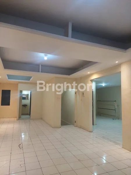 image DUA BLOK RUKO 4 LANTAI DI LOKASI PREMIUM DEKAT RENON (4)