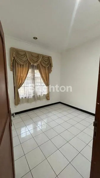 image DI KONTRAKAN RUMAH LOKASI PUSAT KOTA CIMAHI (8)