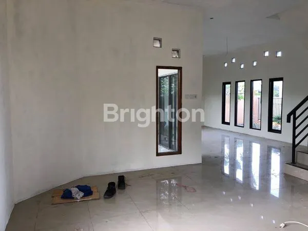 image DIJUAL CEPAT RUMAH MEWAH BARU BANGUN  (4)