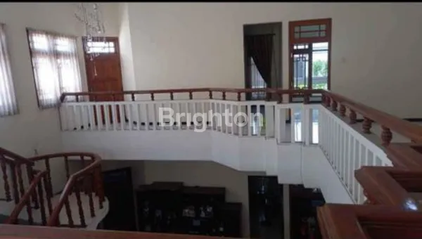image RUMAH FULL FURNISH DI SIDOSERMO PDK SIAP HUNI DEKAT RAYA JEMURSARI (2)