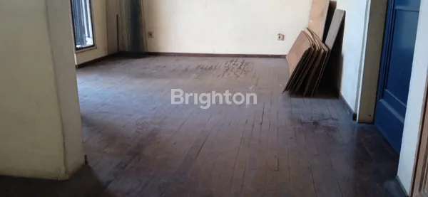 image RUMAH STRATEGIS DEKAT UNPAM DAN ALUN-ALUN PAMULANG (2)