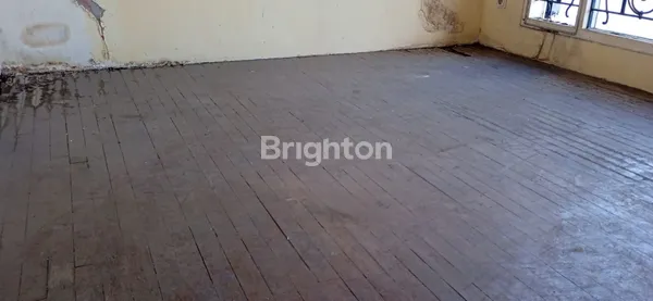 image RUMAH STRATEGIS DEKAT UNPAM DAN ALUN-ALUN PAMULANG (3)