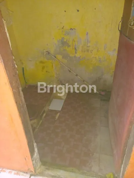 image RUMAH DI JUAL BUTUH RENOVASI DI CIPONDOH MAKMUR (4)