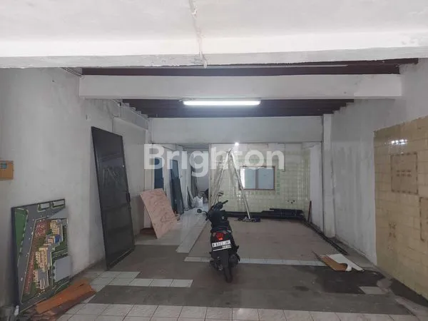 image RUMAH 3 LANTAI DAERAH GAJAHMADA (5)