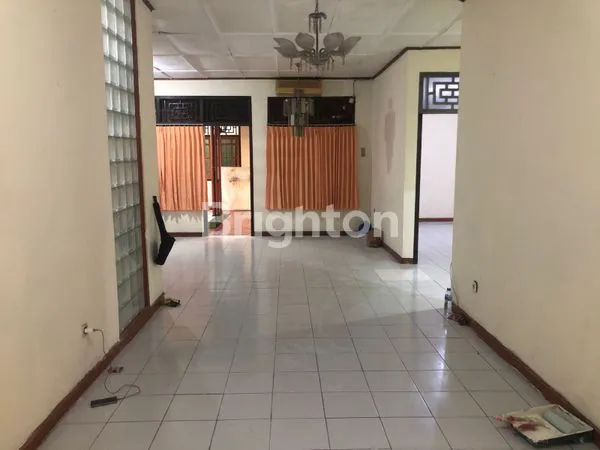 image RUMAH CANTIK DALAM PERUMAHAN STRATEGIS DEKAT LRT CIBUBUR (2)