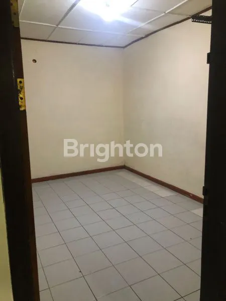 image RUMAH CANTIK DALAM PERUMAHAN STRATEGIS DEKAT LRT CIBUBUR (5)