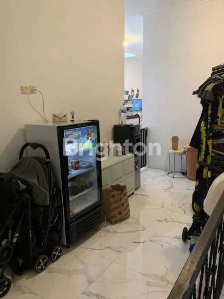 image RUMAH CANTIK 2 LANTAI DALAM PERUMAHAN DI CIBUBUR (3)