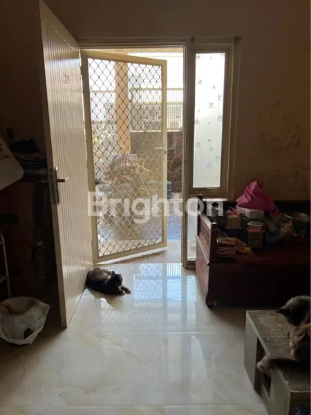 image RUMAH MINIMALIS SENTRAPOINT SIAP HUNI DEKAT UPN DAN MERR  (3)