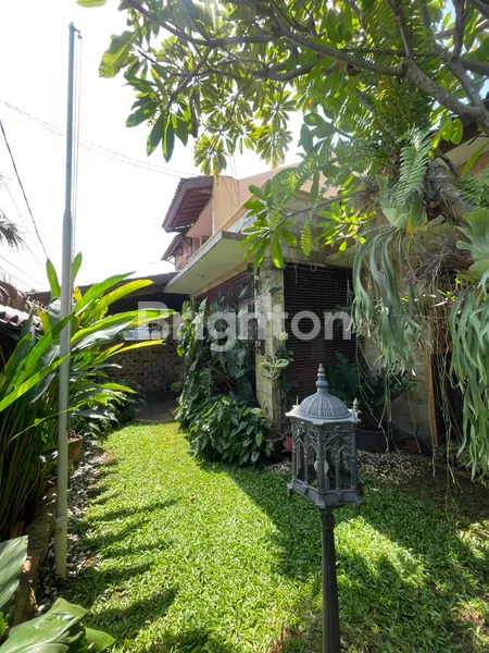 image RUMAH CANTIK MODERN ETHNIC DEKAT PINTU TOLL DALAM KOMPLEK BUKIT CINERE INDAH DEPOK (6)