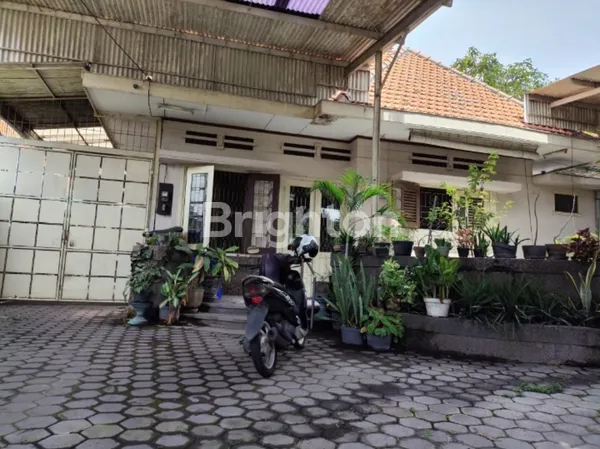 image RUMAH SECOND RAYA RESIDEN SUDIRMAN SURABAYA, LOKASI STRATEGIS (2)