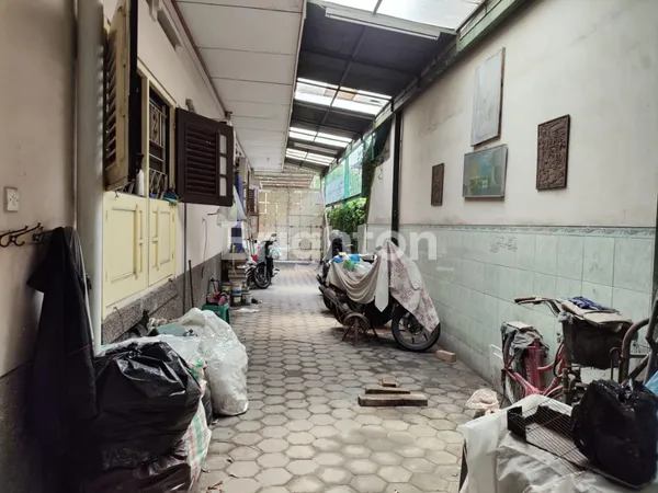 image RUMAH SECOND RAYA RESIDEN SUDIRMAN SURABAYA, LOKASI STRATEGIS (3)