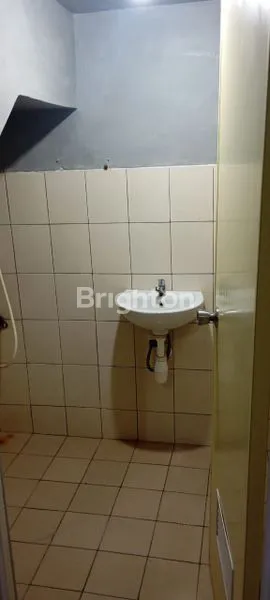 image DISEWAKAN DAN DIJUAL CEPAT RUMAH DUA LANTAI DI BALIKPAPAN REGENCY (8)